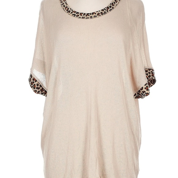 Umgee Cream Tunic with Leopard Trim - Picture 1 of 5